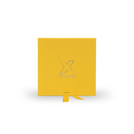 Boîte livre pliable de luxe sur mesure jaune doublure satin ruban or emballage