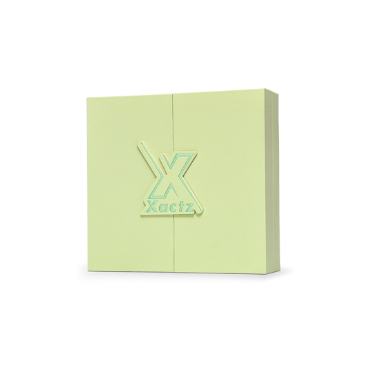 Boîte clapet de luxe personnalisée verte avec insert en carton estampé or