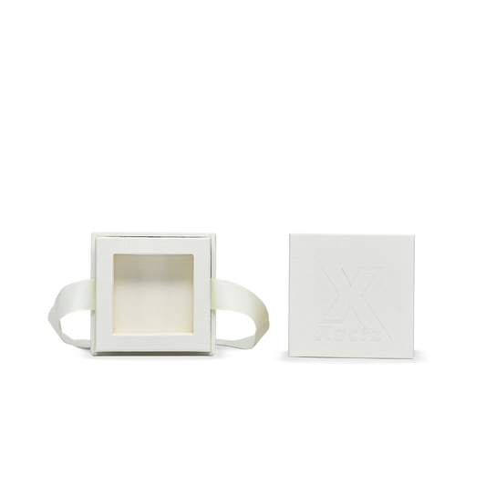 Scatole lussuose personalizzate crema bianca argento brillante in rilievo extra alte con chiusura a nastro