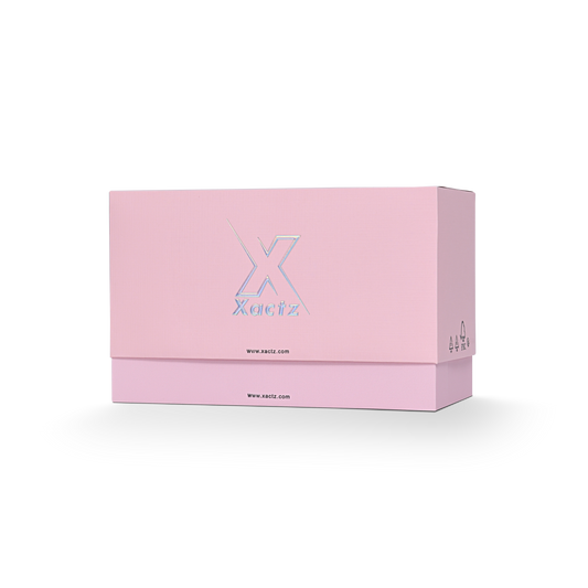 Emballage de luxe sur mesure avec boîte clapet rose et film argenté holographique